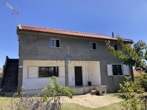 Moradia Isolada T3+4 Venda em Sambade,Alfandega da Fé