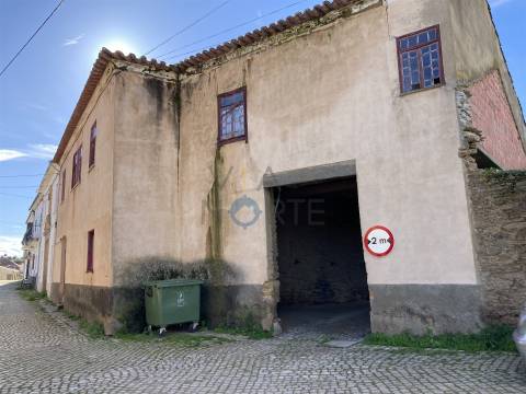 Moradia para Restaurar T5 Venda em Vilar Chão,Alfândega da Fé