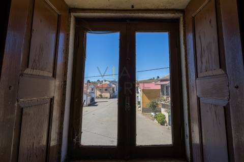 Moradia Rústica T7 Venda em Castro Vicente,Mogadouro