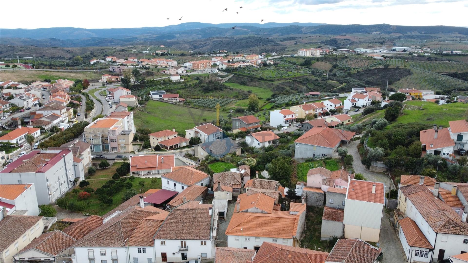 Moradia para Restaurar T2 Venda em Alfândega da Fé,Alfândega da Fé