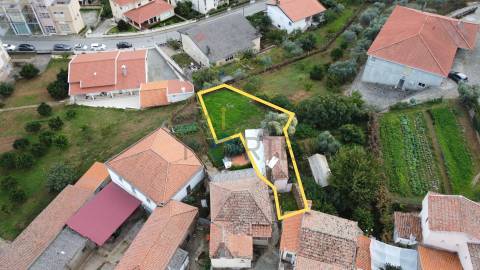 Moradia para Restaurar T2 Venda em Alfândega da Fé,Alfândega da Fé