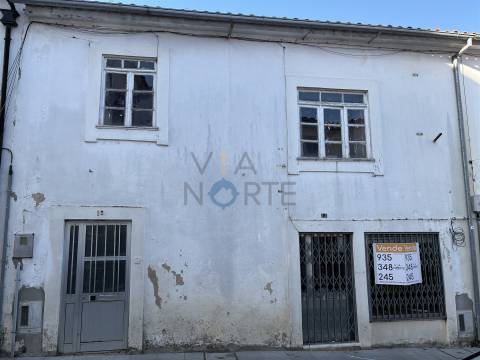 Moradia Devoluta T6 Venda em Mogadouro, Valverde, Vale de Porco e Vilar de Rei,Mogadouro