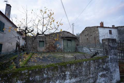 Moradia T3 Venda em Peredo da Bemposta,Mogadouro