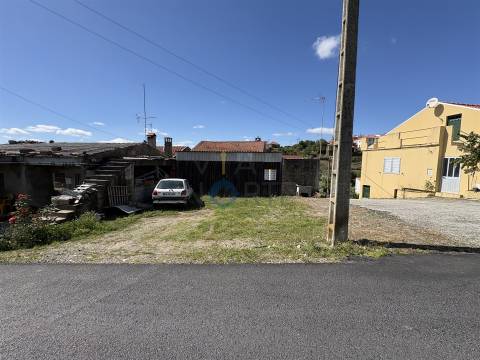 Moradia Devoluta  Venda em Eucisia, Gouveia e Valverde,Alfândega da Fé