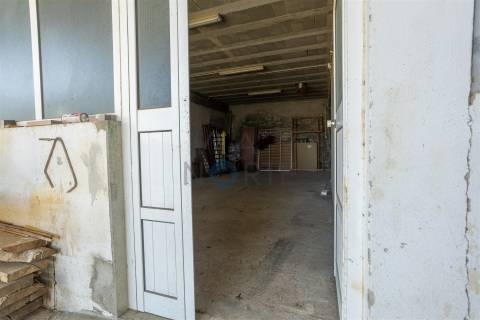 Pavilhão  Venda em Alfândega da Fé,Alfândega da Fé