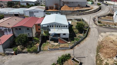 Pavilhão  Venda em Alfândega da Fé,Alfândega da Fé