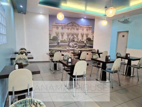 Pastelaria com 290m² em Queluz | Excelente Localização a funcionar