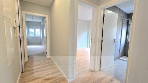 T2 remodelado primeiro andar, Mina de água, Amadora,Lisboa