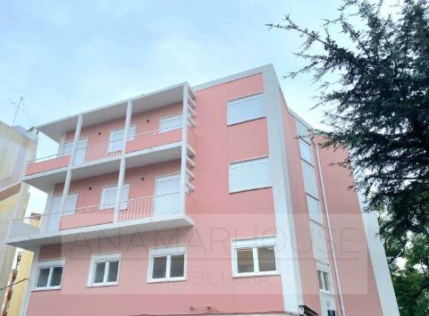 T2 remodelado primeiro andar, Mina de água, Amadora,Lisboa