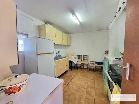 Moradia T2 Isolada com Terreno Murado de 800 m² e Poço – Aldeia do Cano | Cercal do Alentejo