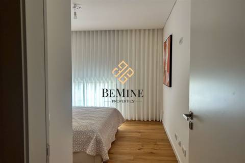 Edifício Uptown 13 / Apartamento T5 Duplex / Funchal  - Ilha da Madeira