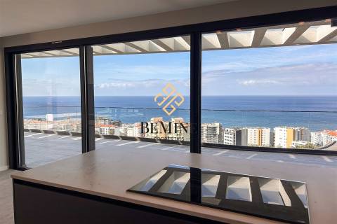 Amparo Residence / Apartamento T4 / Funchal - Ilha da Madeira