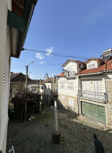 Moradia para Restaurar T4 Venda em Ferreirós do Dão,Tondela
