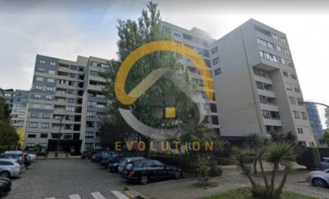 Apartamento T3 em Serralves - Porto