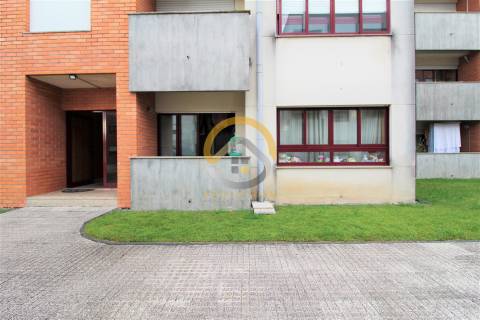 Apartamento T3+1 em São Mamede Infesta