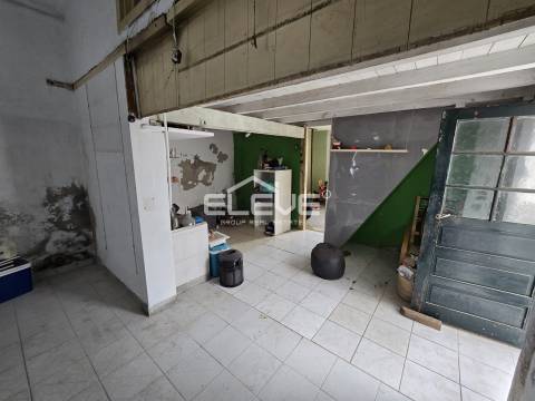 Moradia T3 para Renovação Total