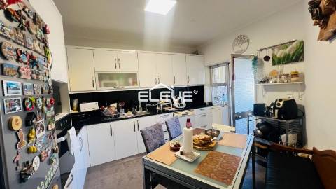 Excelente T4 Duplex Oliveira do Douro