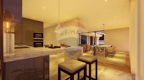 Moradia T4 para venda