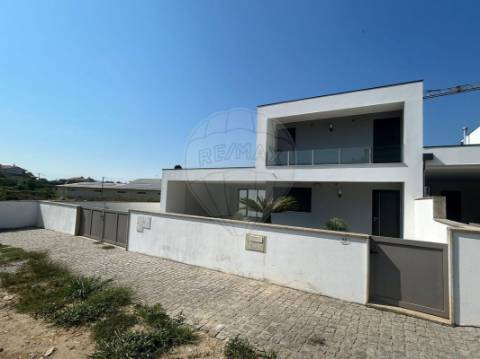 Moradia T3 para venda