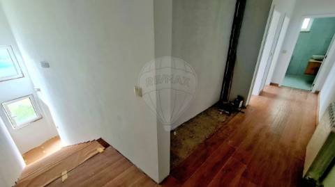 Moradia T2 para venda