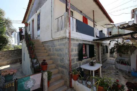 Moradia T4 para venda