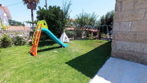 Moradia T4 para venda