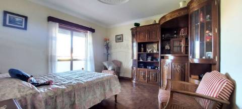 Moradia T7 para venda