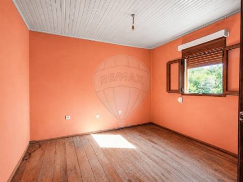 Moradia T2 para venda