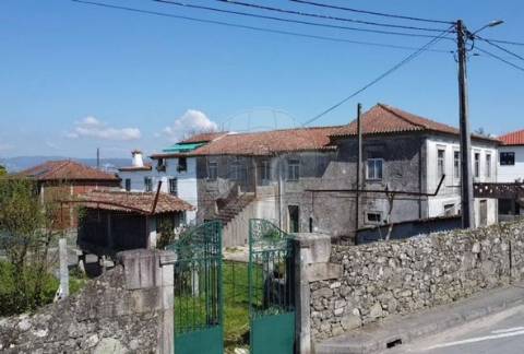 Moradia T4 para venda