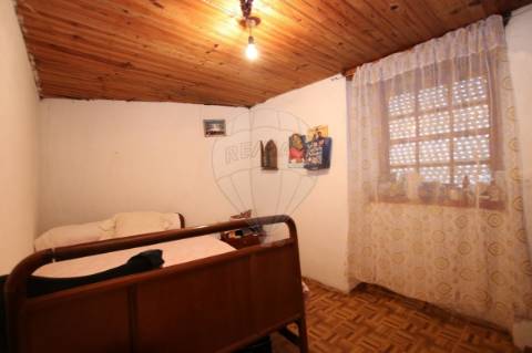 Moradia T4 para venda
