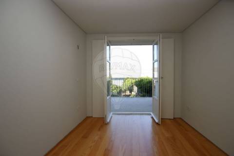 Moradia T2 para arrendamento