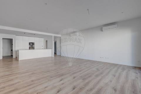 Apartamento T4 para venda
