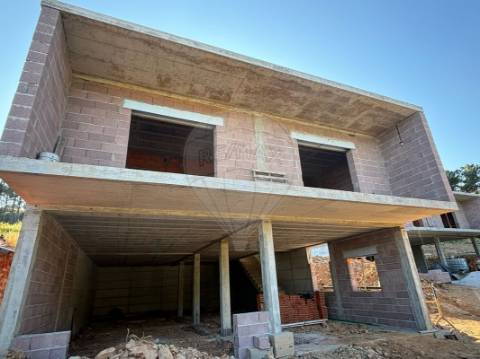 Moradia T3 para venda