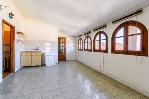 Moradia T4 para venda