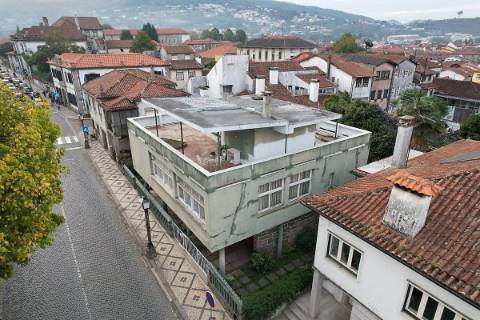 Moradia T5 para venda