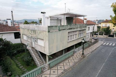 Moradia T5 para venda
