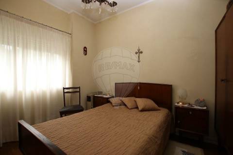 Moradia T5 para venda