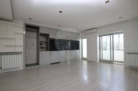 Apartamento T2 para arrendamento