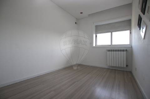 Apartamento T2 para arrendamento