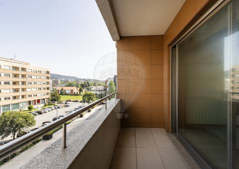 Apartamento T3 para arrendamento