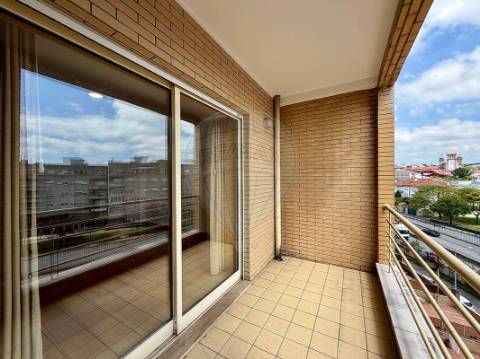 Apartamento T3 para arrendamento