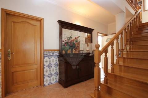 Moradia T4 para venda
