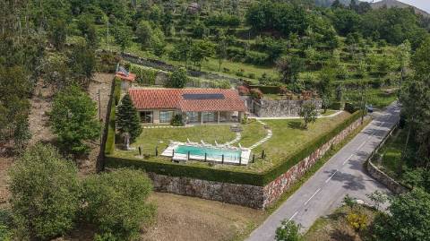 Moradia T4 para venda