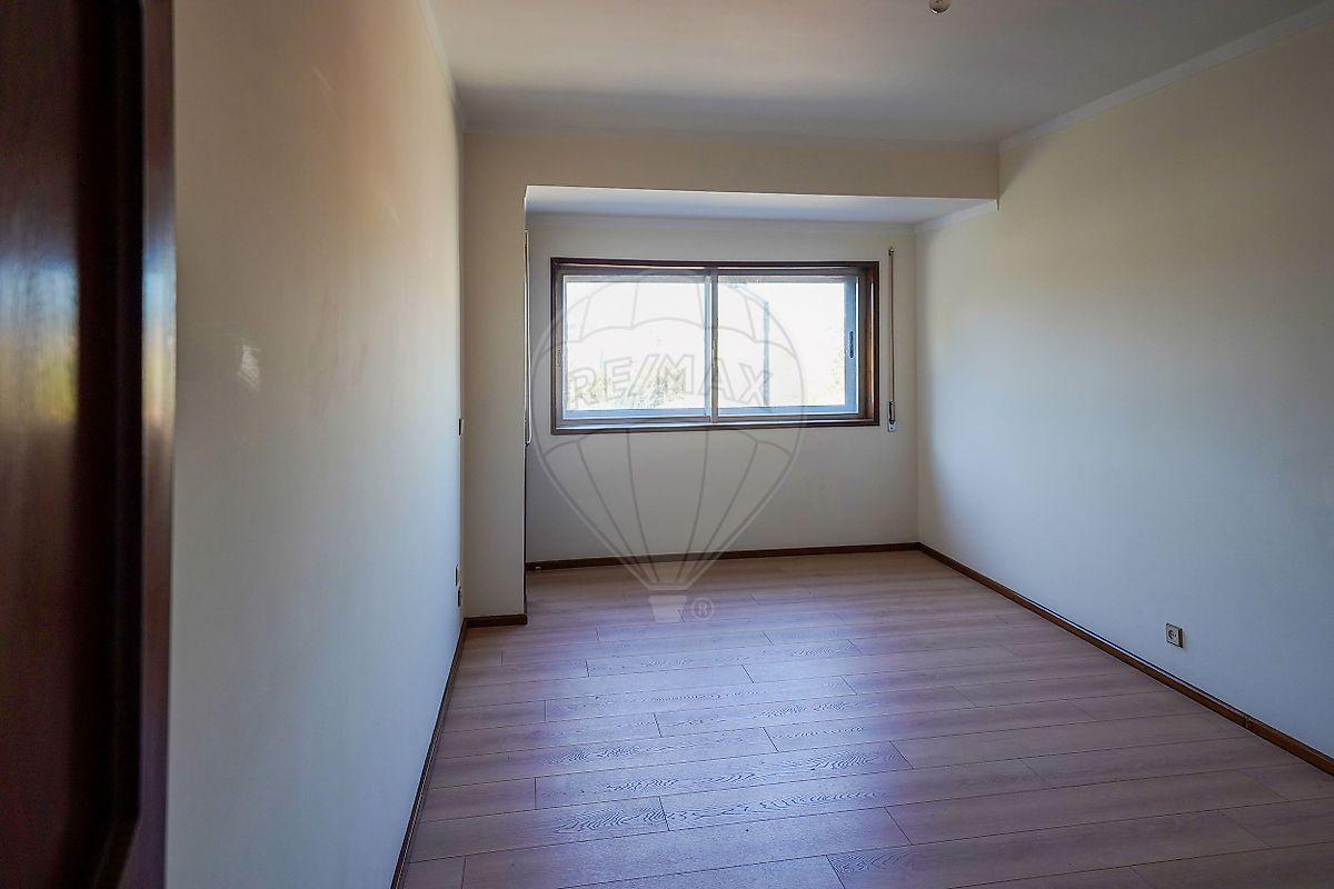 Apartamento T2 para arrendamento