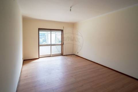 Apartamento T2 para arrendamento