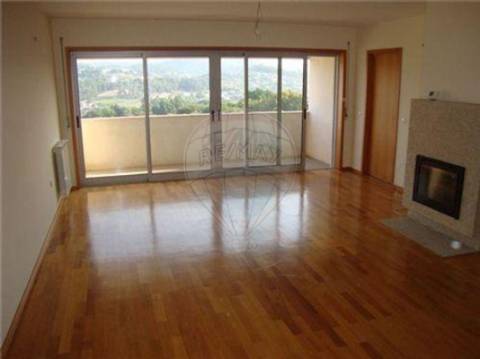 Apartamento T3 para arrendamento