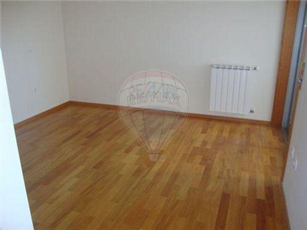 Apartamento T3 para arrendamento