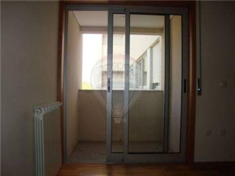 Apartamento T3 para arrendamento