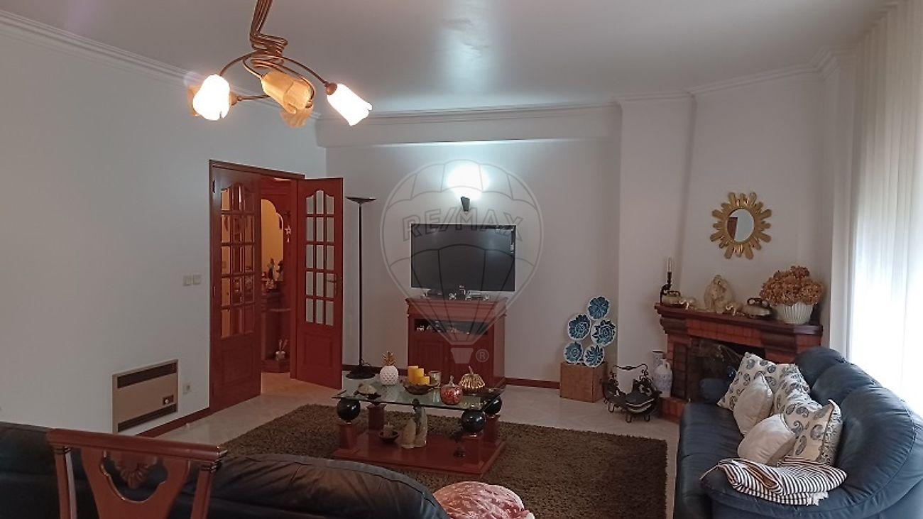 Apartamento T4 para venda