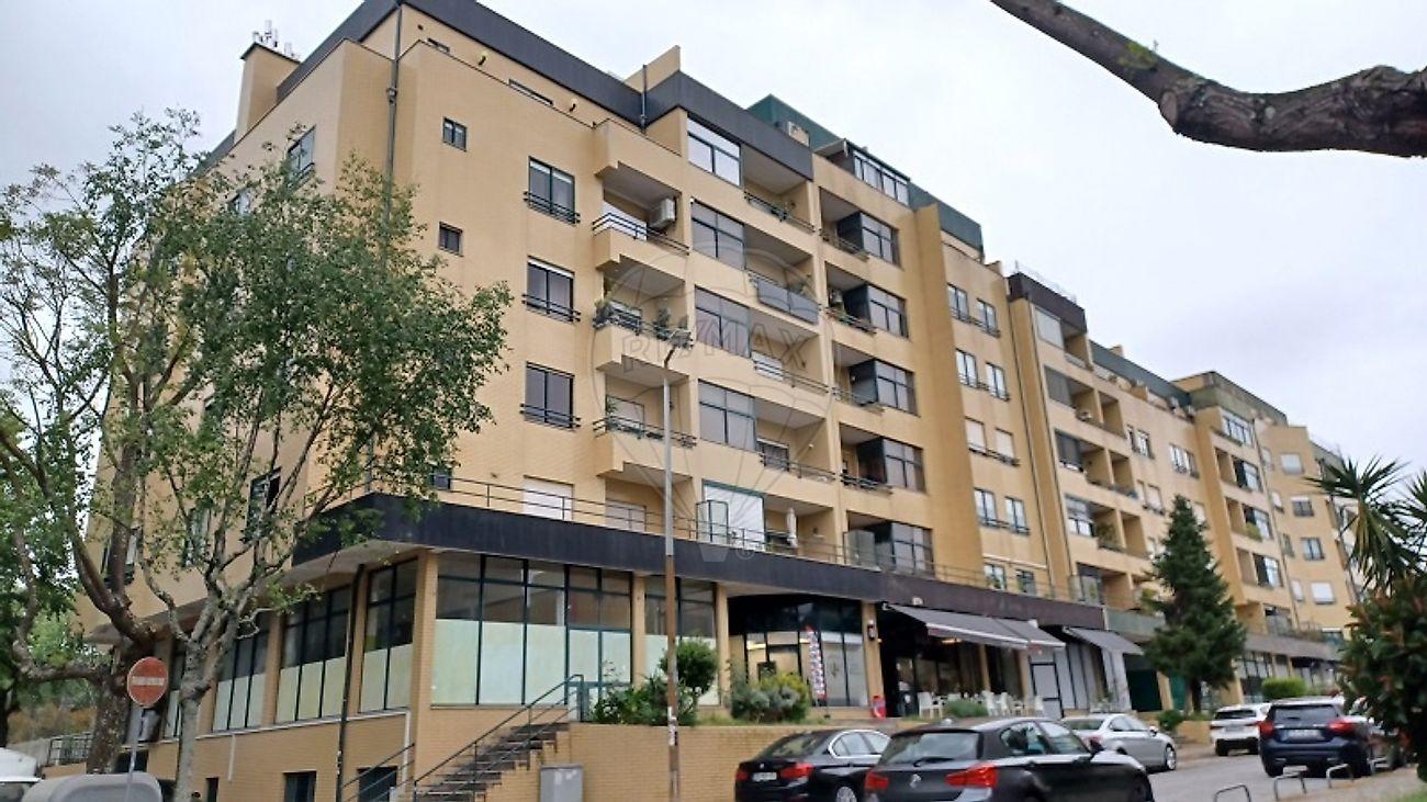 Apartamento T4 para venda